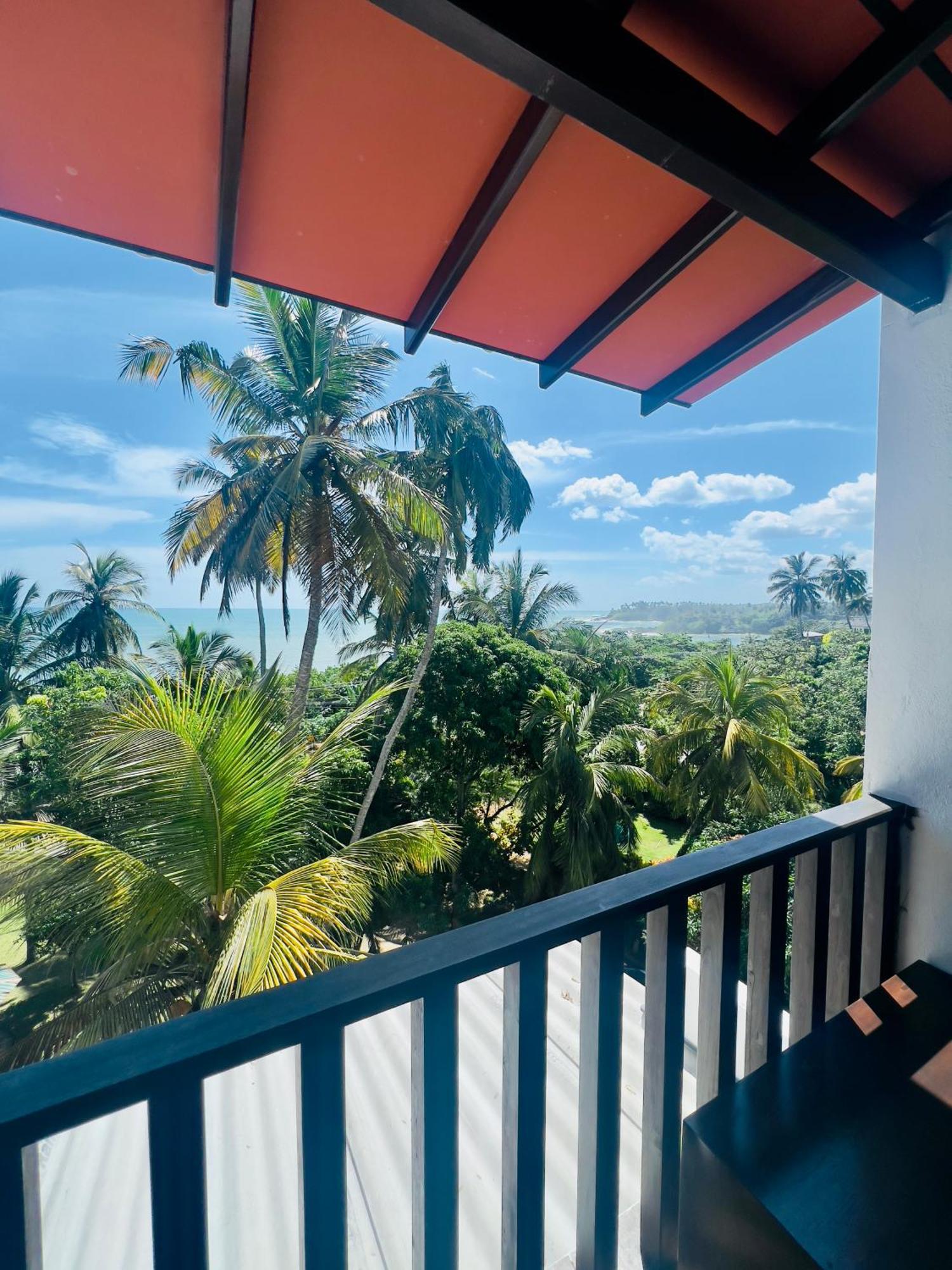 Sea View Tourist Inn แทนกาลเล ภายนอก รูปภาพ