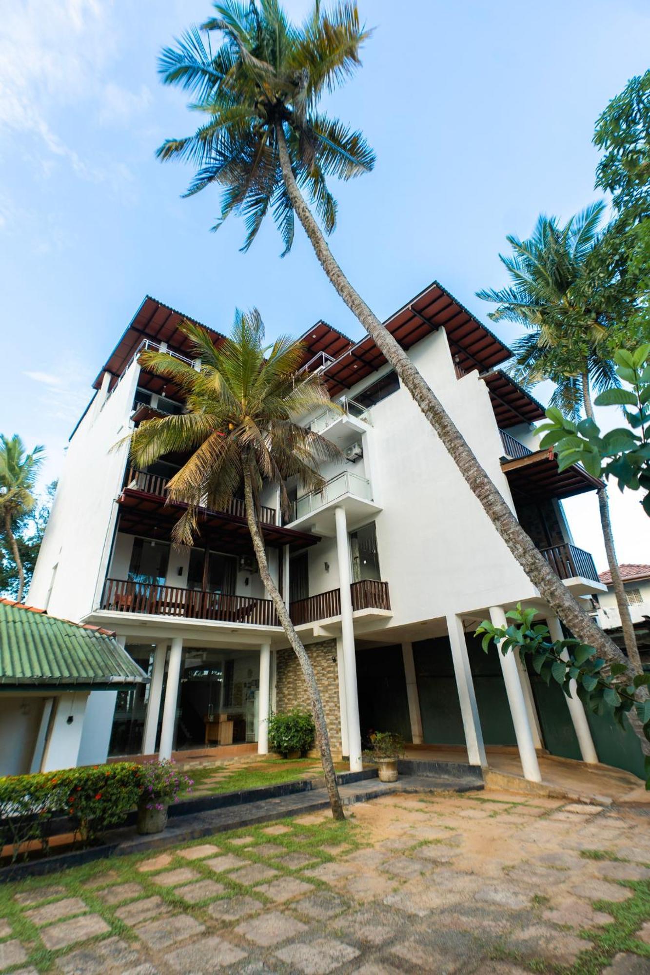 Sea View Tourist Inn แทนกาลเล ภายนอก รูปภาพ