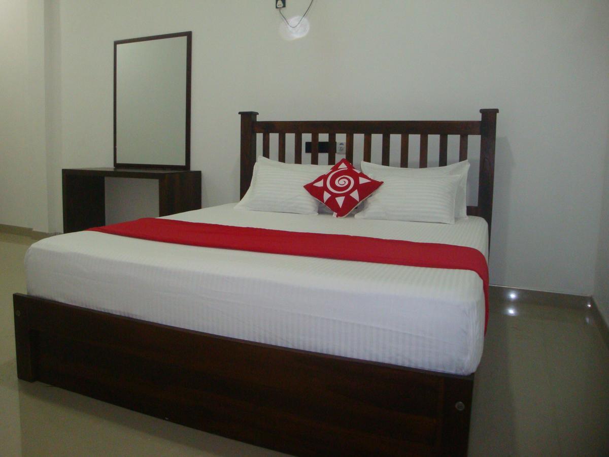 Sea View Tourist Inn แทนกาลเล ภายนอก รูปภาพ