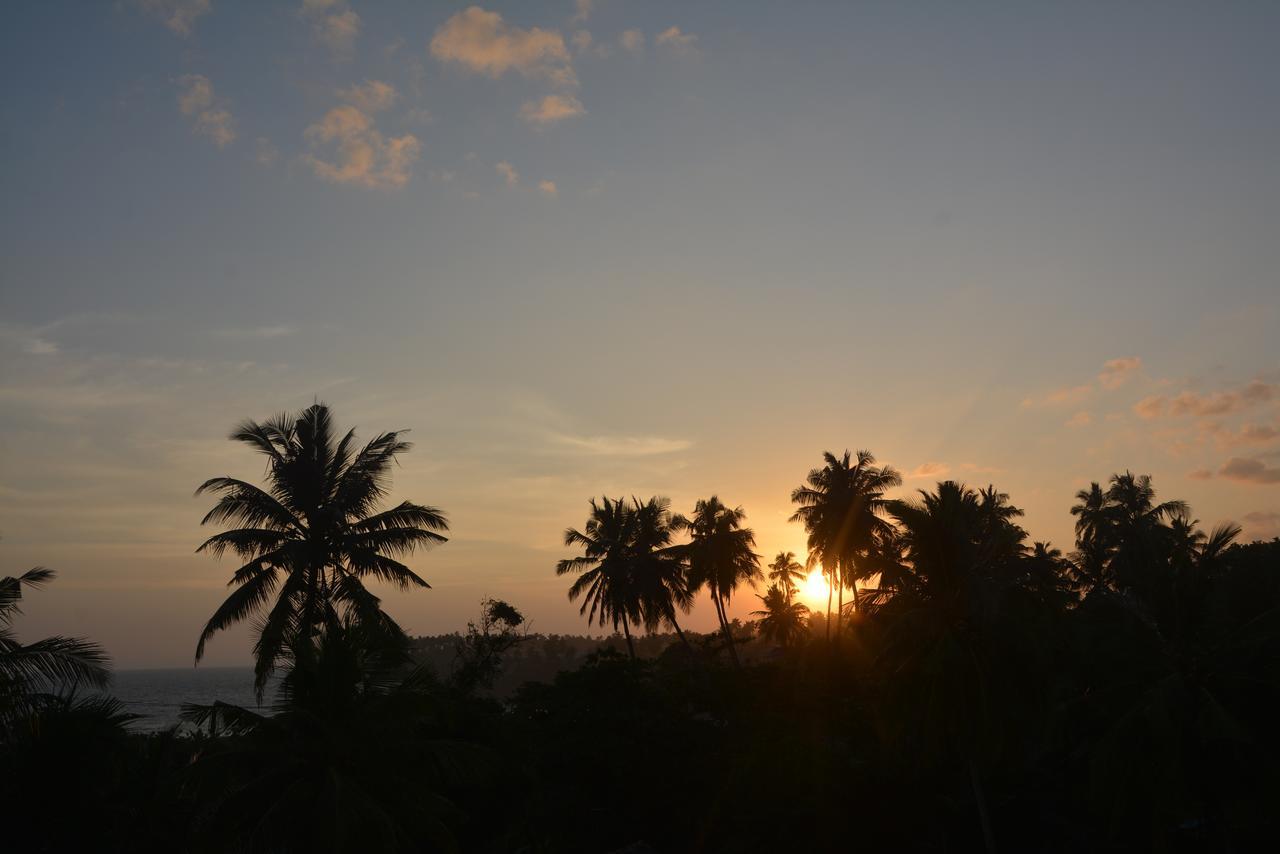 Sea View Tourist Inn แทนกาลเล ภายนอก รูปภาพ