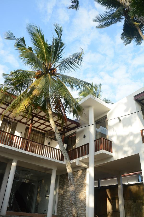 Sea View Tourist Inn แทนกาลเล ภายนอก รูปภาพ