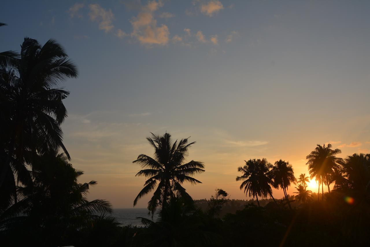 Sea View Tourist Inn แทนกาลเล ภายนอก รูปภาพ