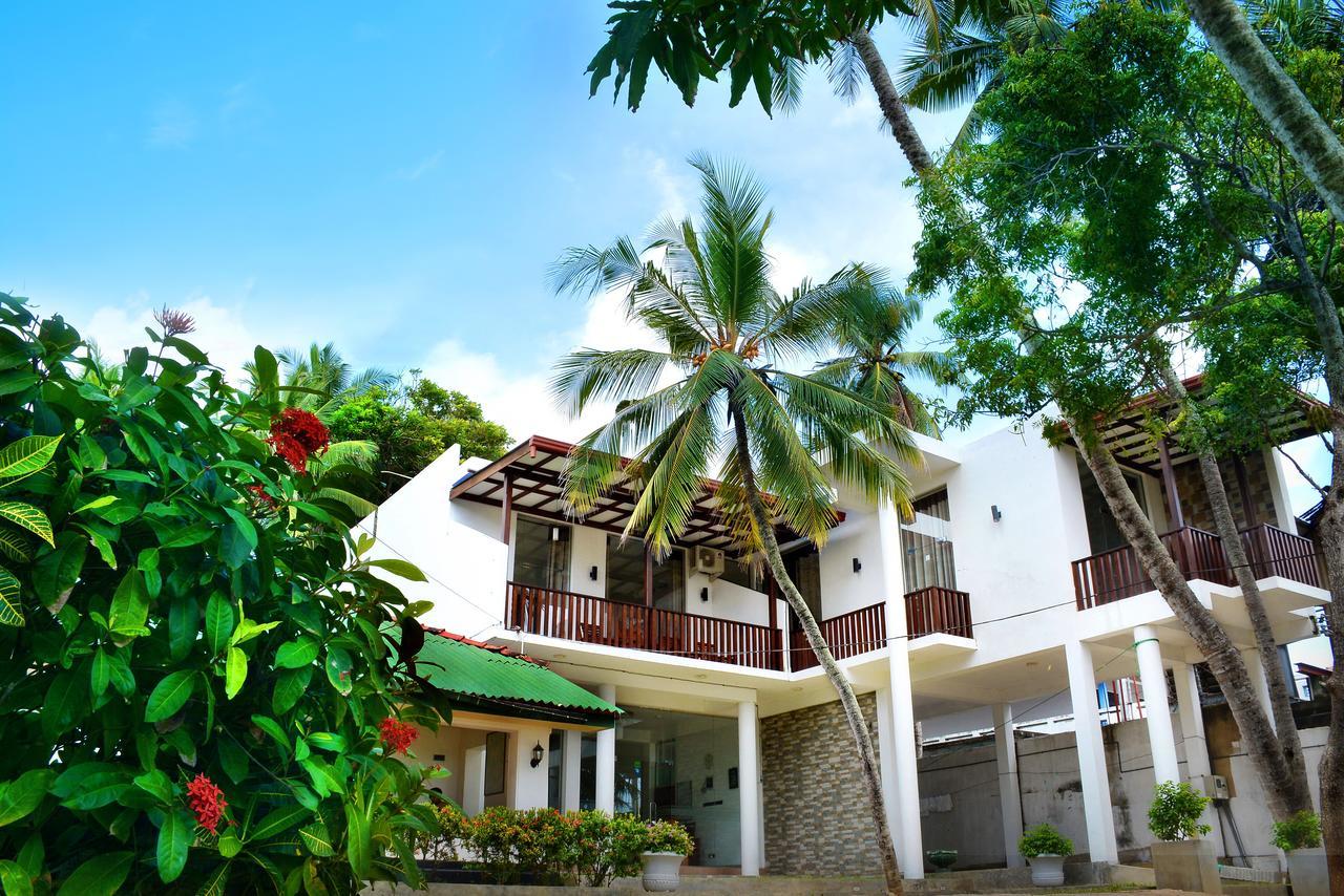 Sea View Tourist Inn แทนกาลเล ภายนอก รูปภาพ