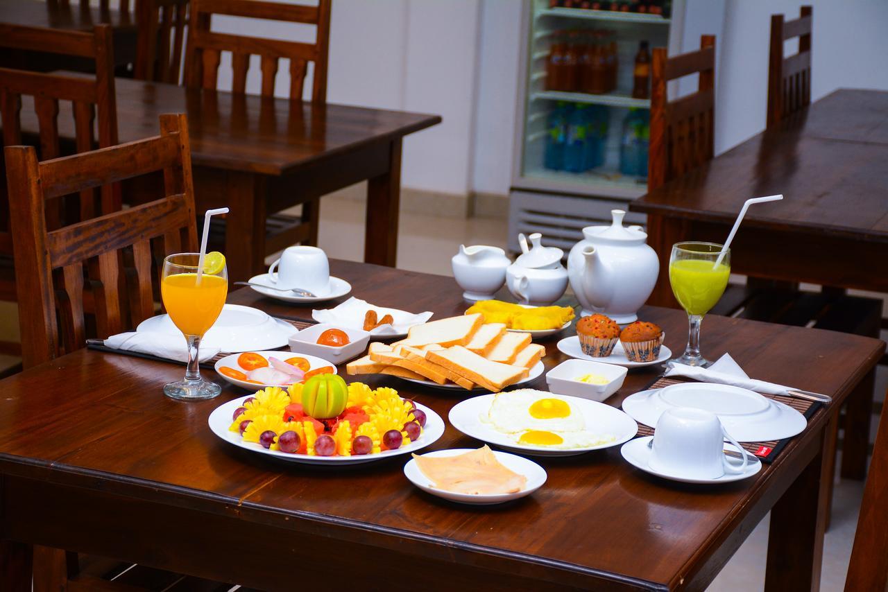 Sea View Tourist Inn แทนกาลเล ภายนอก รูปภาพ