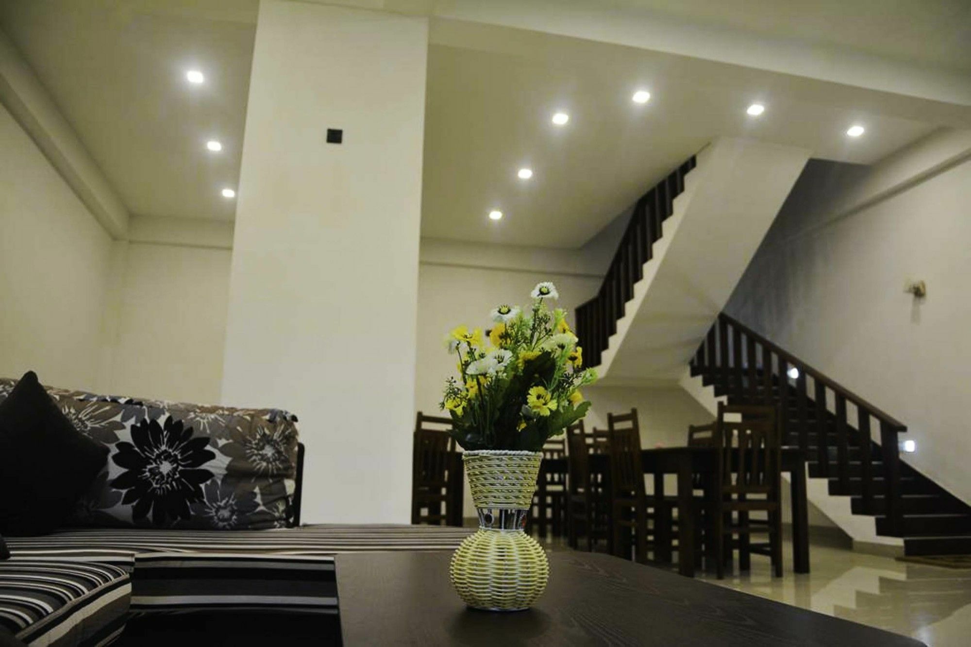 Sea View Tourist Inn แทนกาลเล ภายนอก รูปภาพ